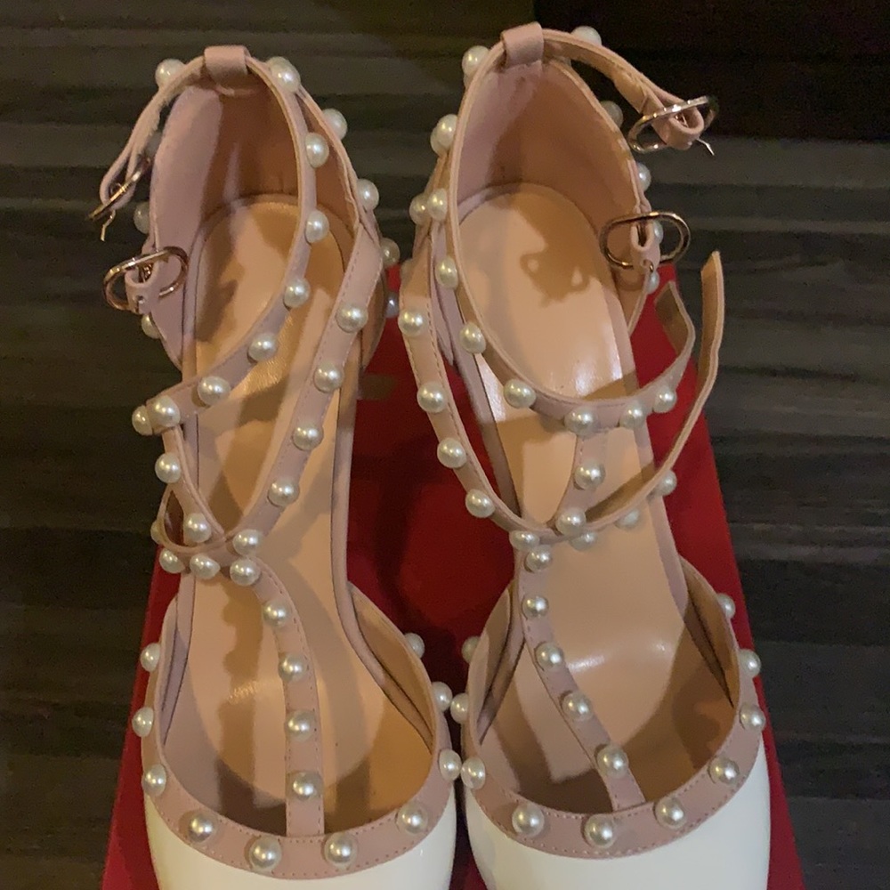 Beautiful heels - Picture 4 of 8